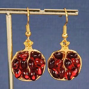 Pomegranate Shaped Fashionable Gem Dangle Earrings Z150